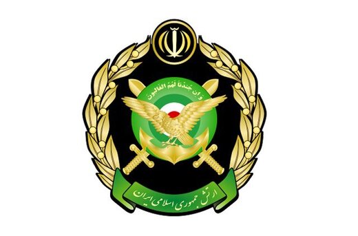اعطای نشان فداکاری به سه فرمانده بلندپایه و شهید ارتش