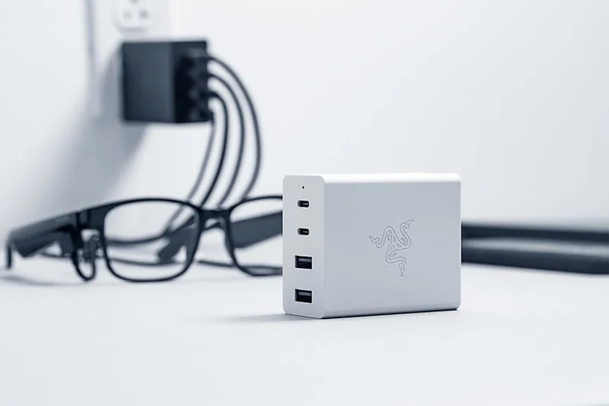 ریزر از شارژر مسافرتی ۱۳۰ وات دارای ۴ درگاه USB-C رونمایی کرد