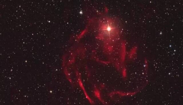 کشف نوع جدیدی از ستاره دوگانه با رفتاری مرموز توسط ستاره‌شناسان آماتور
