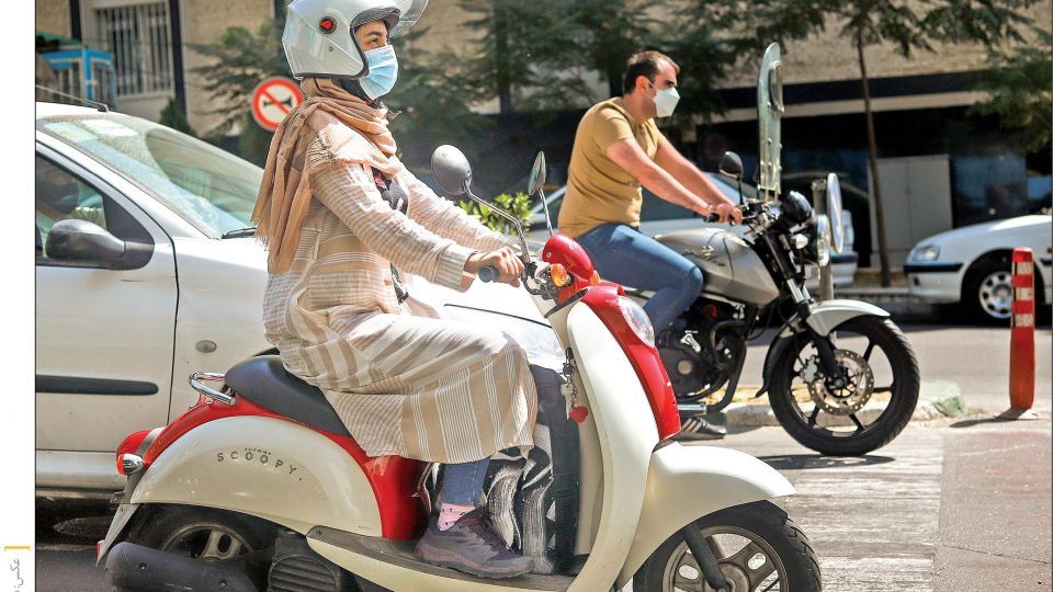 رئیس پلیس تهران: موتورسواری زنان ممنوع است چون گواهی نامه ندارند