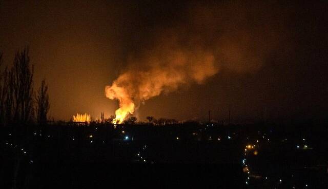 انفجار در فرودگاه دونتسک در شرق اوکراین