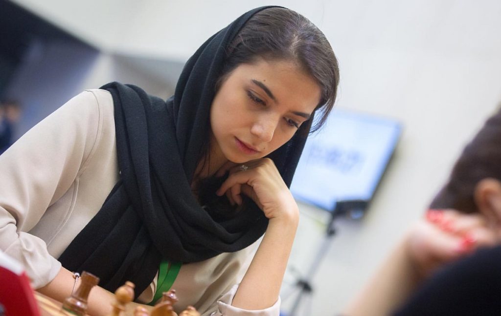 سارا خادم الشریعه بانوی اول شطرنج ایران در کانادا مادر شد