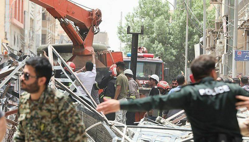 کم خبر از حادثه متروپل آبادان؛ مالک ساختمان جان خود را از دست داد