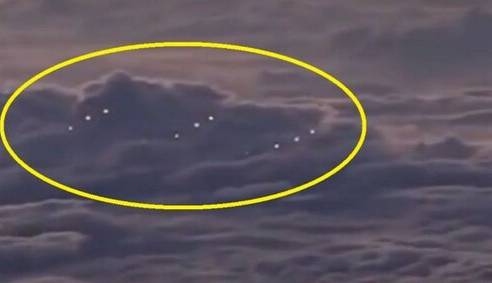 عکس| آدم فضایی‌ها روی اقیانوس آرام؟جنجالی که یک خلبان به پا کرد!