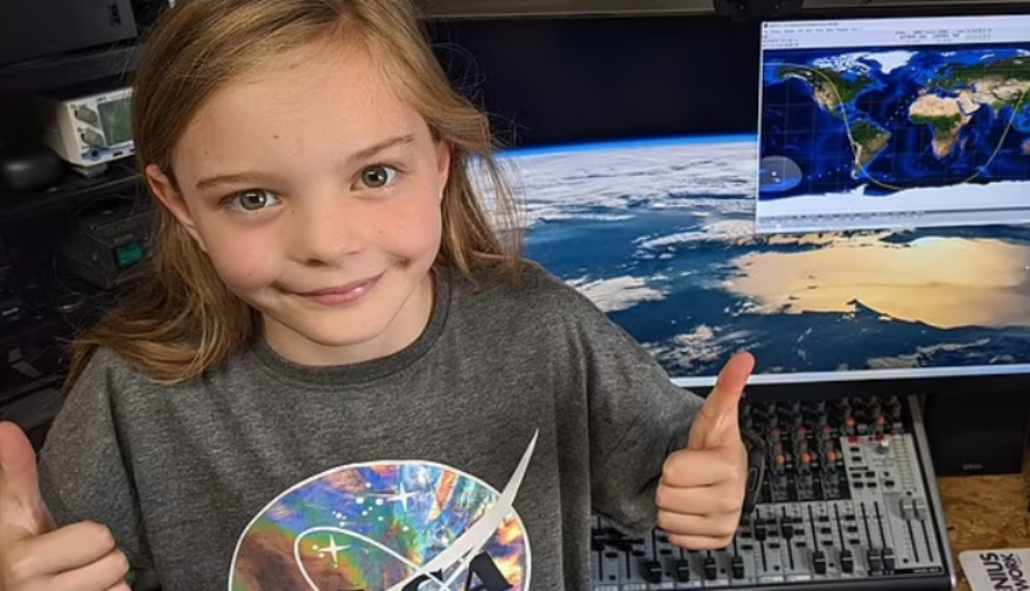 تماس دختر هشت ساله بریتانیایی با ایستگاه فضایی تنها با یک رادیوی آماتور!