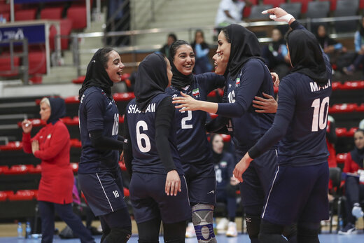 بررسی عملکرد سرمربی خارجی والیبال زنان با میترا شعبانیان 
                ایتالیا فرقی با ایران نداشت!