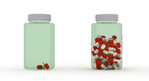 یک کارشناس حوزه دارو:
                بحران از داروهای خاص به داروهای عمومی رسید/ طولانی شدن لیست داروهای کم‌یاب
