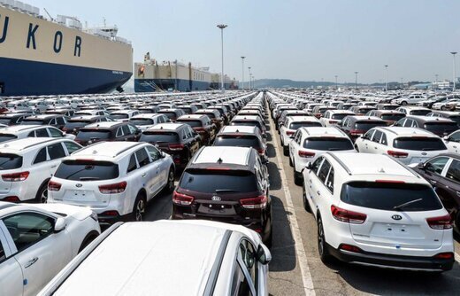 بورس‌کالا: خودروهای ثبت سفارش نشده پیش فروش نمی‌شود
