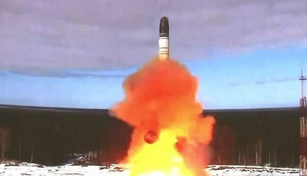 آزمایش موشک بالستیک پیشرفته قاره پیما از سوی روسیه