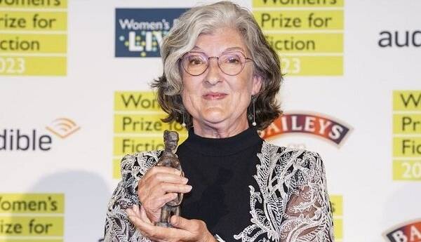 باربارا کینگ سالور برای دومین بار جایزه داستان زنان را برد