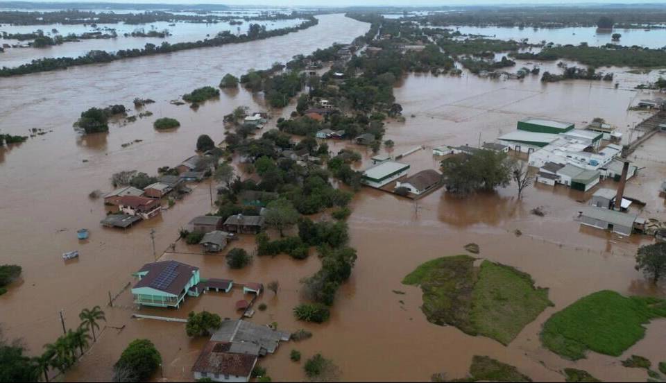 سیل و طوفان در جنوب برزیل جان ۲۱ تن را گرفت