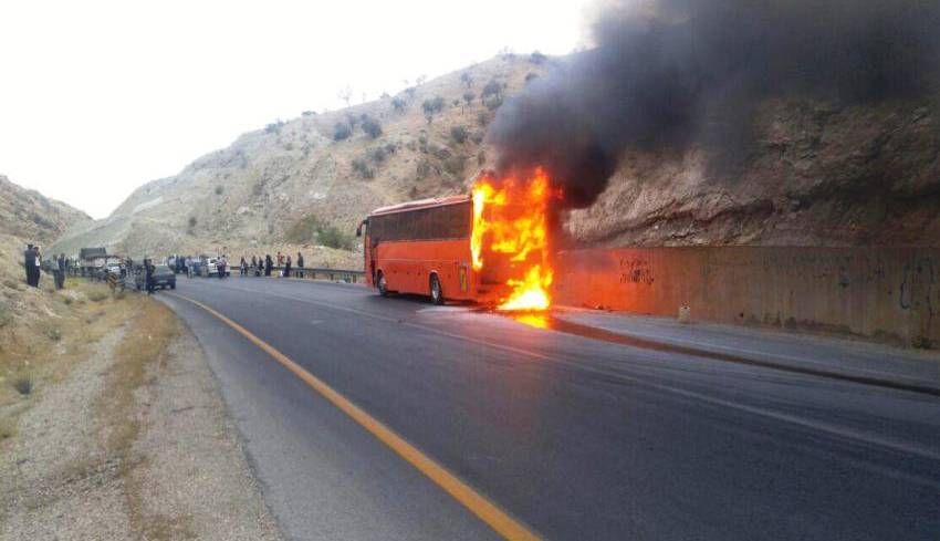 آتش سوزی اتوبوس یک فوتی و 10 مصدوم برجای گذاشت