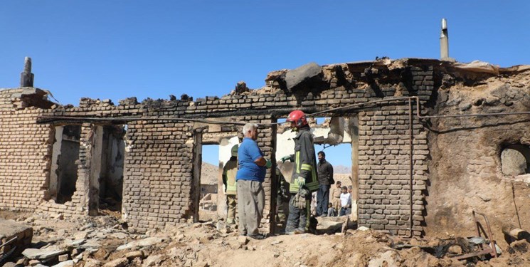 دو کشته در آتش‌سوزی توأم با آوار یک منزل روستایی در حومه مشهد