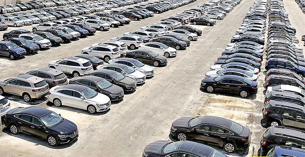 آیین‌نامه واردات خودروهای کارکرده در انتظار ابلاغ