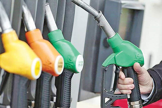اظهارات نماینده مجلس از قصد دولت برای افزایش قیمت بنزین