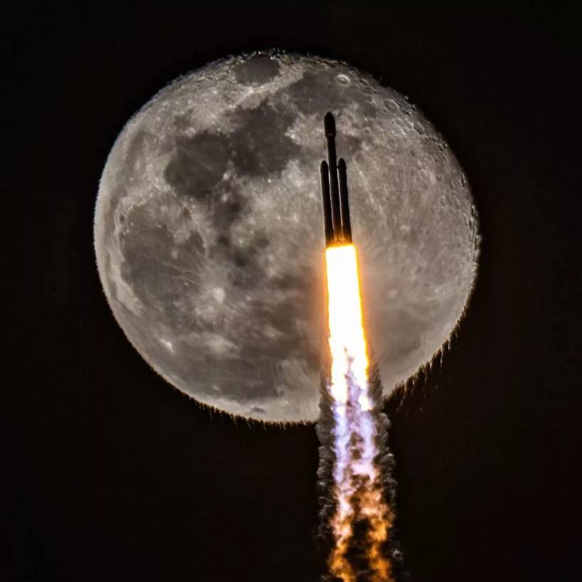 تصویر روز ناسا؛ گذر موشک از ماه لرزان