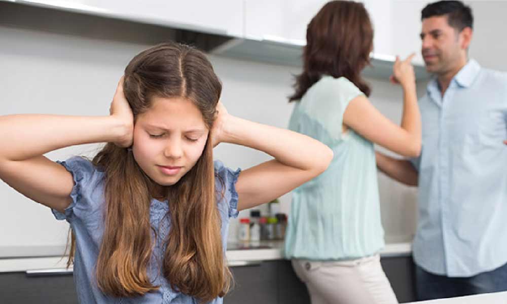 6 تاثیر باورنکردنی مشاجره والدین روی فرزندان