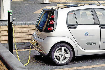 احداث ۱۰۰ ایستگاه شارژ خودروی برقی/تعرفه برق شارژ خودرو اعلام می‌ شود