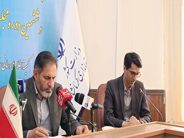 معاون استاندار کرمانشاه خبر داد؛
                تأیید صلاحیت ۲۹۴ نفر از نامزدهای انتخاباتی در کرمانشاه 