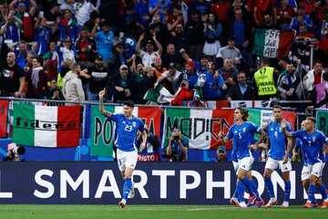ایتالیا 2-1 آلبانی؛
                به دنبال دفاع از عنوان قهرمانی