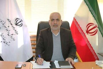 مدیرکل راه و شهرسازی استان چهارمحال و بختیاری:
                ۲۵۰ تن قیر رایگان به شهرداری شهر هفشجان تخصیص داده شد